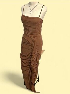 Chic Brown Ruched Midi Dress